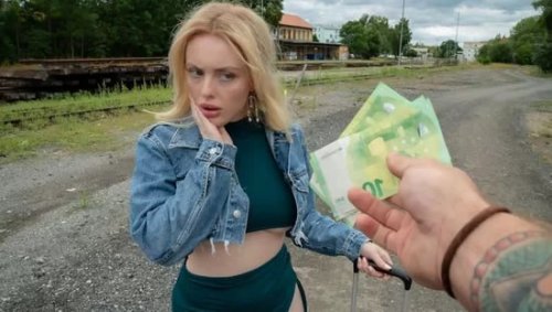 "Держи 200 Евро и показывай сиськи! - А ещё больше хочешь?"